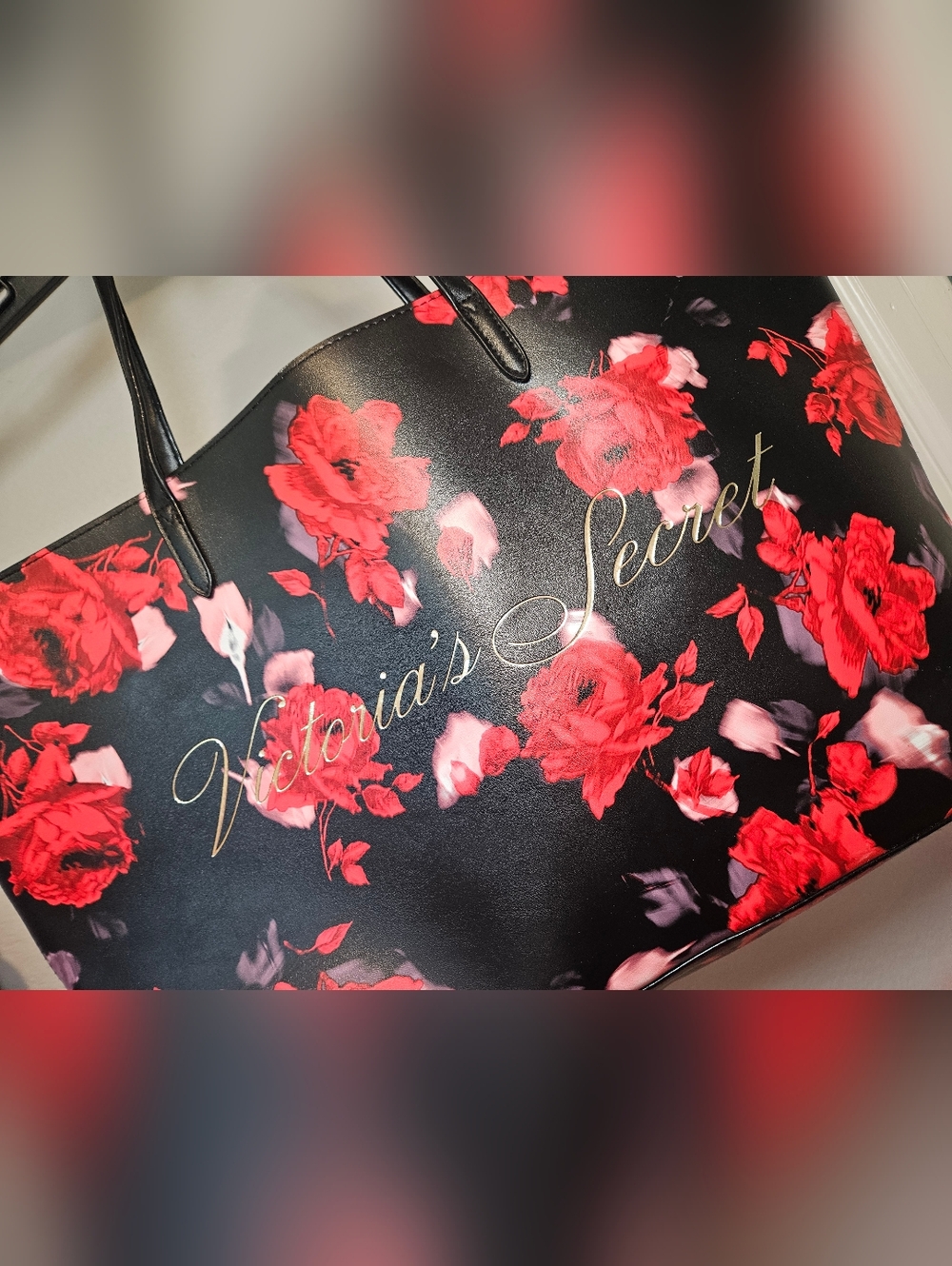 💋Victoria's Secret Black Tote with Red Floral Print